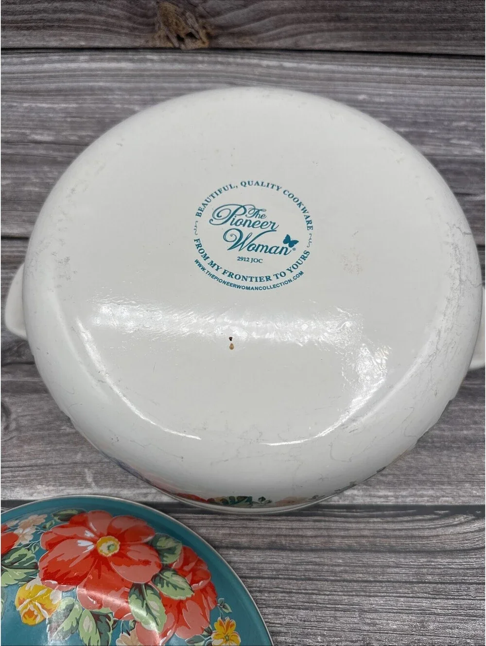 Pioneer Woman Sweet Rose 4 Qt Enamel Pot Dutch Oven Turquoise Lid Cottagecore